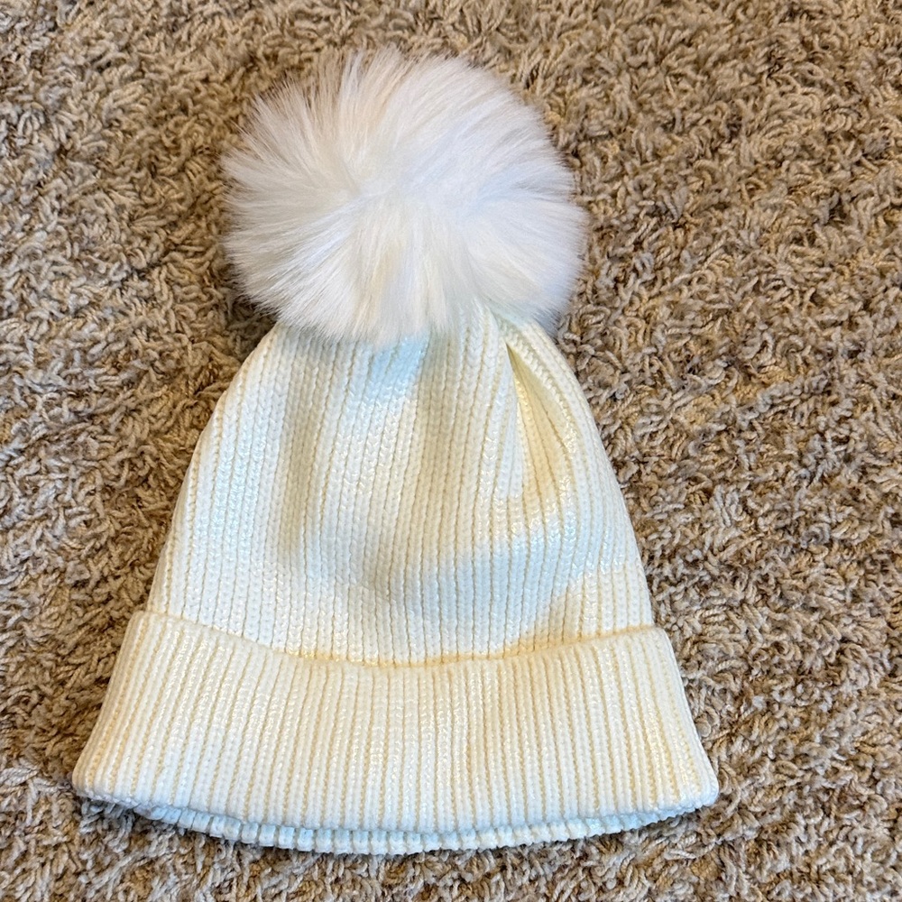 NWT! Saks Fifth Avenue Cream Knit Hat with Pom-Pom